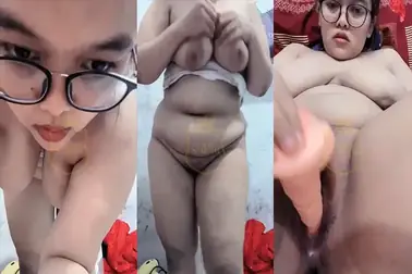 BBW Ika Montok Colok Memek Ganas Pakai Dildo Jumbo