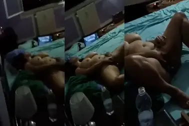 Ngintip Tante Tobrut Lagi Colmek Liar