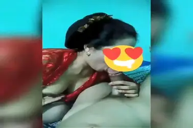 Tante Nyepong Kontol Kondangan Muncrat